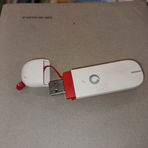 Vodafone Mobile Broadband USB Stick K4203 like new