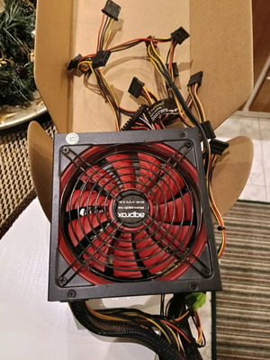 Power supply aprox850,w like new