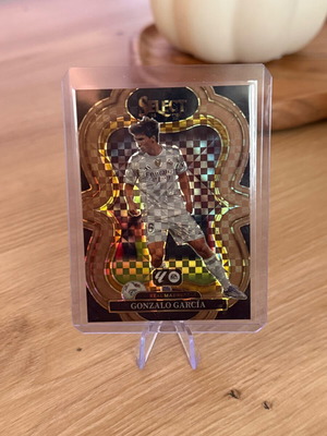 2025-26 Select La Liga Gonzalo Garcia Mezzanine Bronze Checker card like new