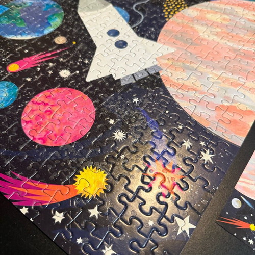 Glow in the Dark Space Puzzle 500 Pieces Like New