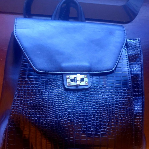 Bag to Bag women's backpack like new, black