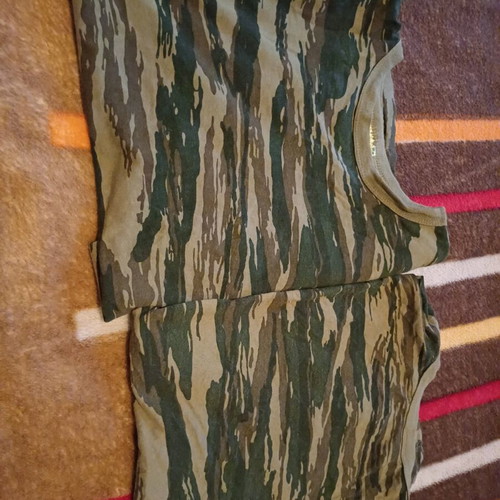 Camouflage T-shirt used, pack of 2 Large size