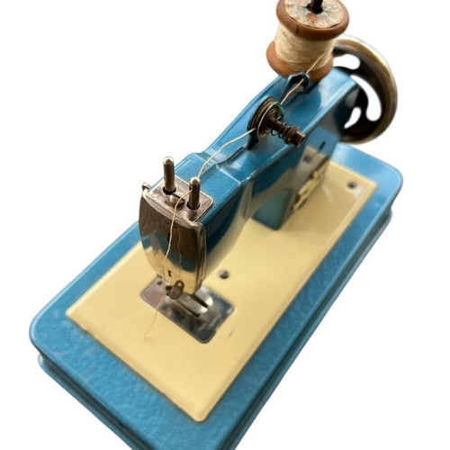 Casige miniature sewing machine used, vintage blue hammered