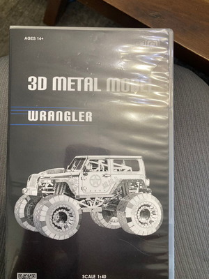 3D metal model Wrangler like new