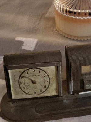 Μεταλλικό ρολόι και ημερολόγιο μεταχειρισμένο, αντίκα