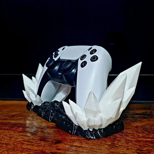 Crystal PS 5 controller holder like new