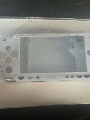 PSP 1000 Бяла външна пластмаса нова с бутони и стикери