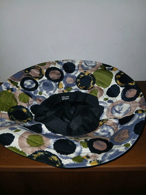 Woman's hat like new
