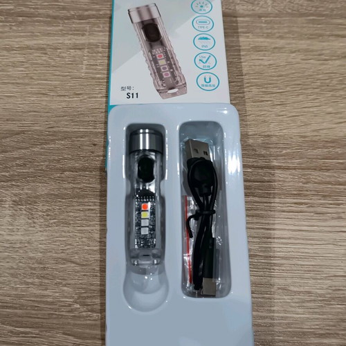 Luminus SST20 LED 400LM Keychain Flashlight New with Type-C Charging and UV Light
