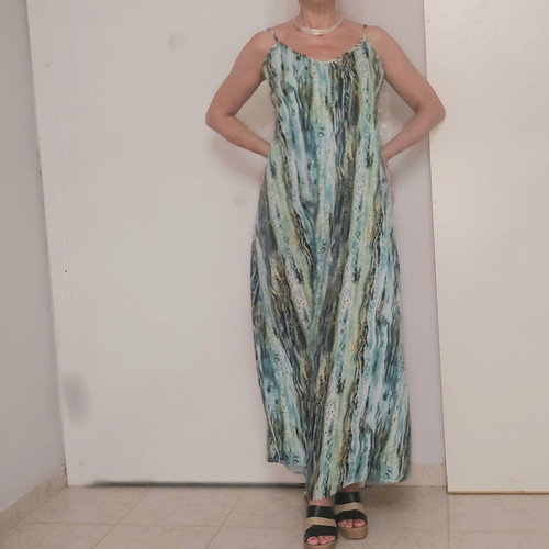 Sleeveless maxi dress like new, multicolored, size L