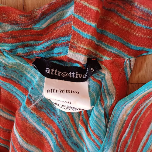 Attr@ttivo top with belt like new, multicolor, size small