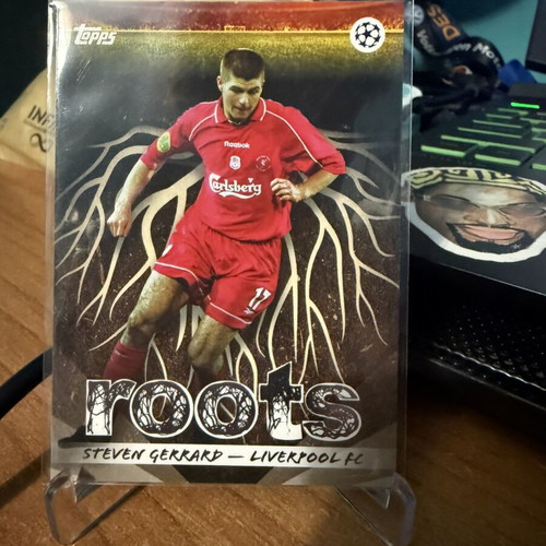 Roots Steven Gerrard Topps UCC card new
