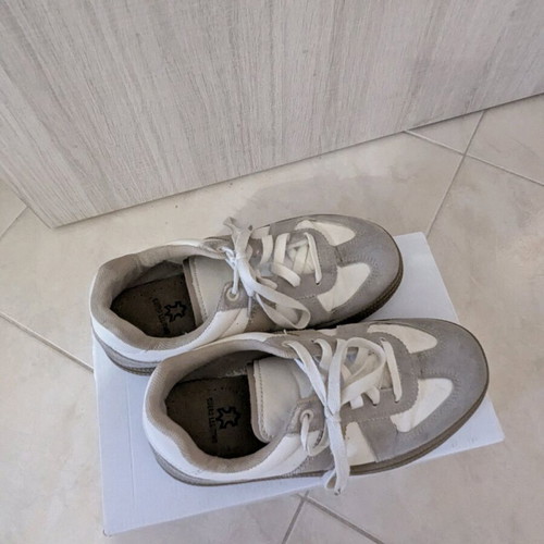 Sneakers athletic like new, gray beige brown size 37