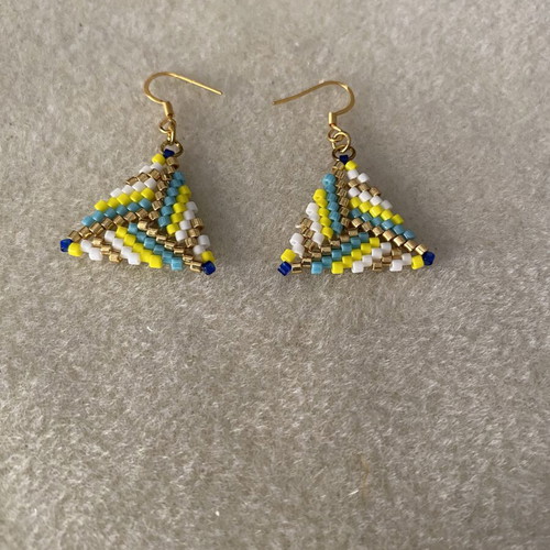 Handmade 3D Triangular Earrings Miyuki Delica new, white and blue