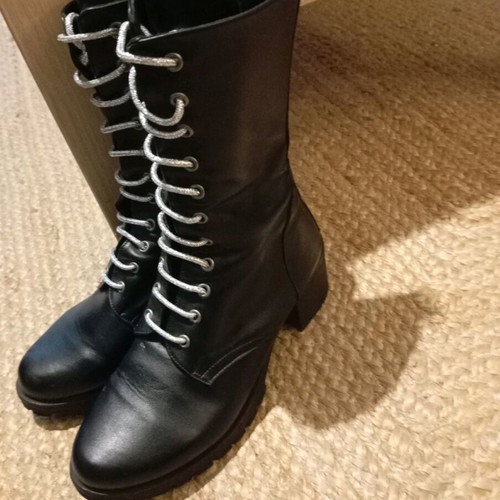Black high boots used, size 39, with thick heel and silver laces
