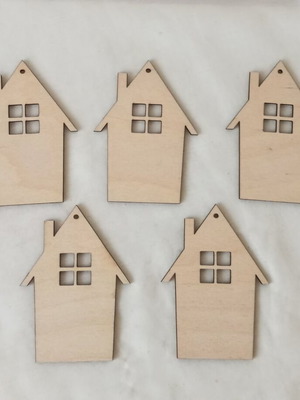 Wooden house shapes with windows, laser-cut, set of 5