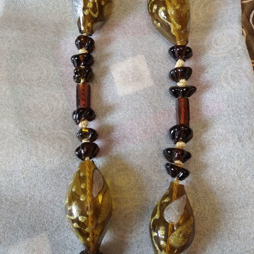 Glass Eastern decorative komboloi used, brown with gold