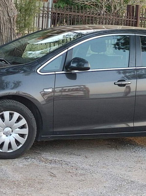 Opel Astra 2015 μεταχειρισμένο diesel 1600, 136 ίπποι, πλούσια έκδοση