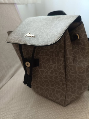 Kem backpack beige with hearts like new