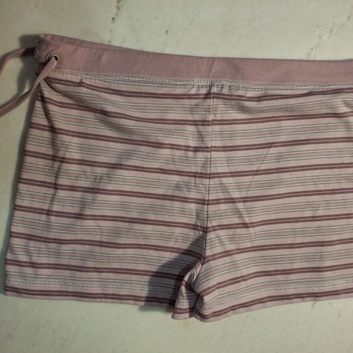 Girls' striped shorts like new, size 12, pink