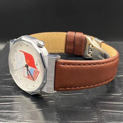 Soviet Luch CCCP watch like new, men's, white and silver