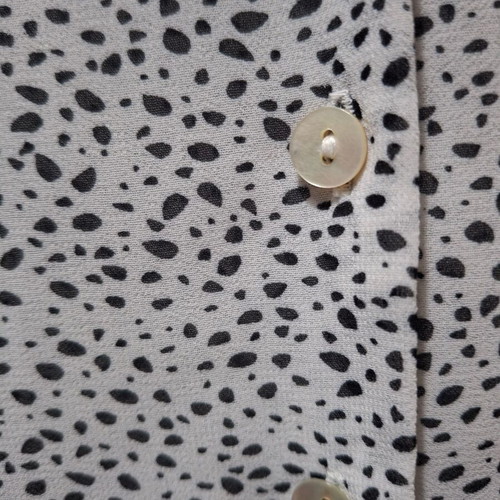 Pink Woman cropped shirt white with black polka dots like new, size Large