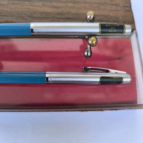 Sheaffer 440 set pen and mechanical pencil like new, blue navy
