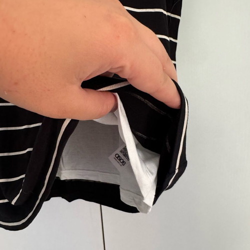 T-shirt black with white stripes like new, size M ASOS