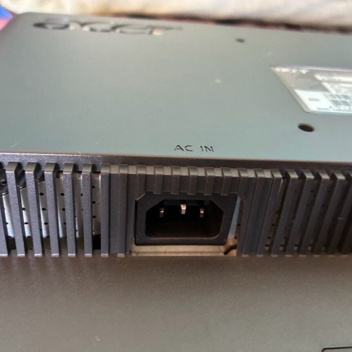 Acer 19-inch computer monitor used P193W