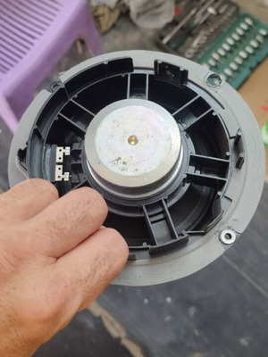 Golf 5 rear speaker