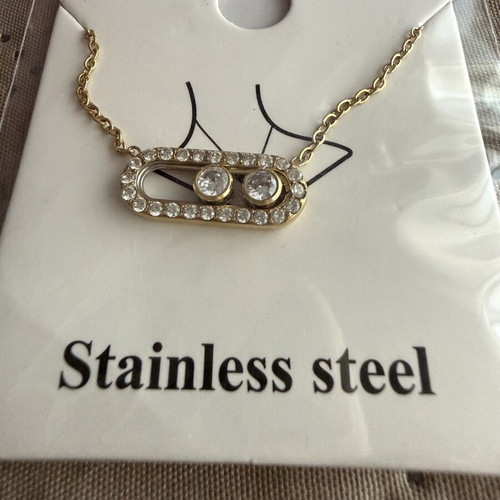 Gold stainless steel necklace new, elegant and shiny