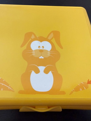 Tupperware Bunny Toast Container like new