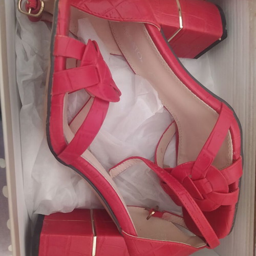 Migato red high-heeled sandals like new, size 37