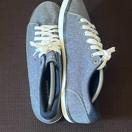 Tommy Hilfiger Sneakers Men’s size 43 very good condition light blue