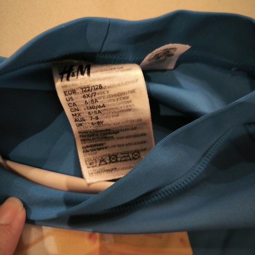 H&M Super Mario παιδικό σετ μαγιό μέγεθος 122/128 σαν καινούργιο, μπλε
