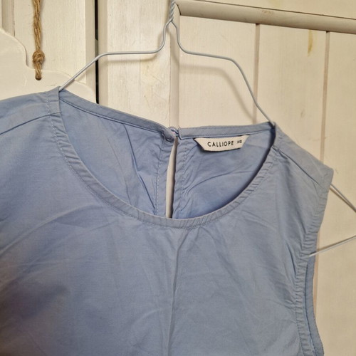 Crop shirt XS/S like new, white and blue