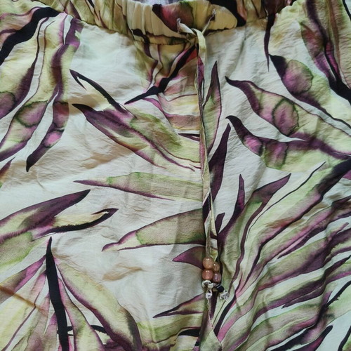 H&M colorful pants size M like new