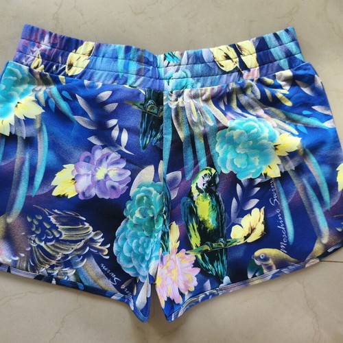 Moschino shorts size L new