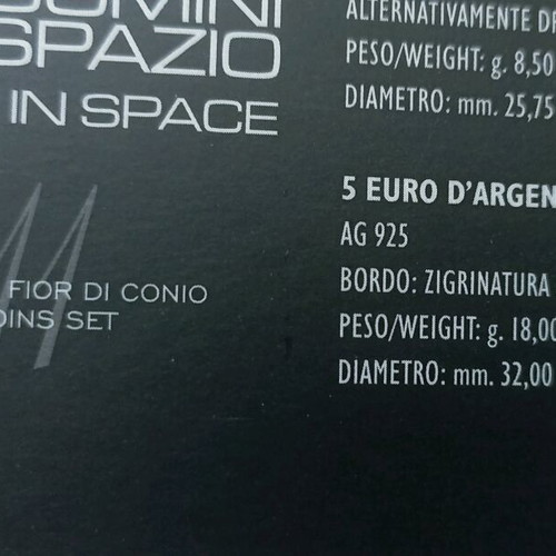San Marino 2011 coin set and silver commemorative First Men in Space new