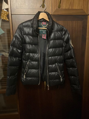 Μπουφάν Holland Cooper μεταχειρισμένο, μέγεθος XS, μαύρο με αποσπώμενη κουκούλα