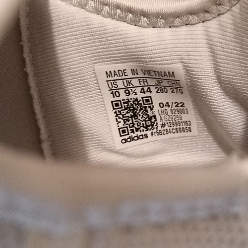 Adidas NMD R1 men's sports shoes, white, size 44