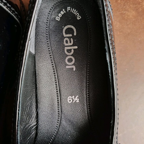 Gabor loafers size 40 black patent leather like new