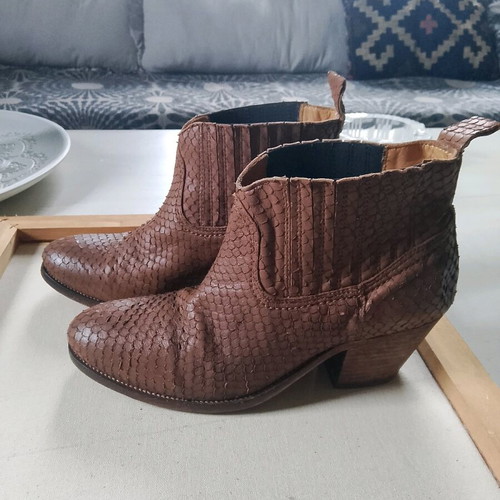 Catarina Martins handmade leather boots used, size 40, brown