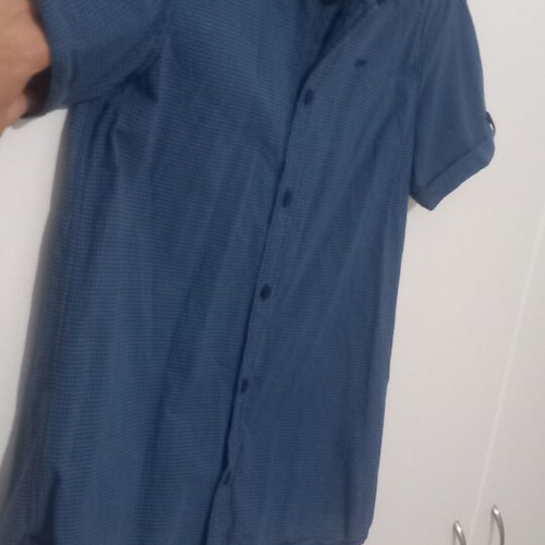 Small short-sleeve shirt for 13-14 years old, like new, black and blue