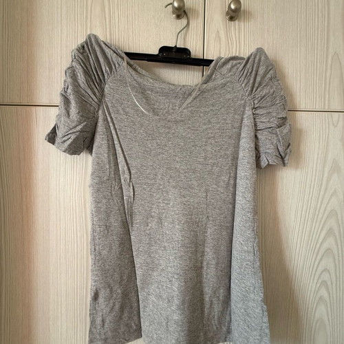 Gray H&M blouse with ruching and V-neck used, size XS