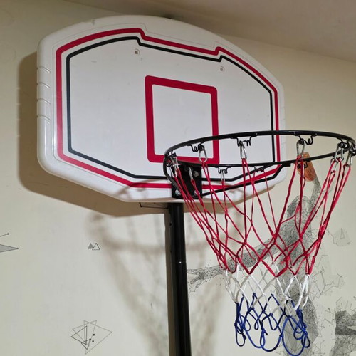 Adjustable Basketball Hoop 245–305cm for Indoor and Outdoor Use, Like New