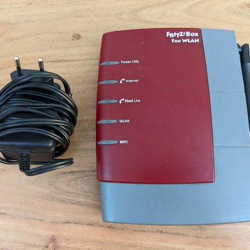 Fritz!Box Fon WLAN 7140 like new with original power adapter