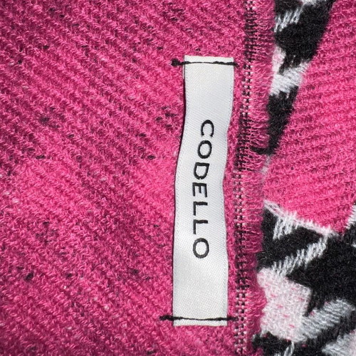 Scarf like new