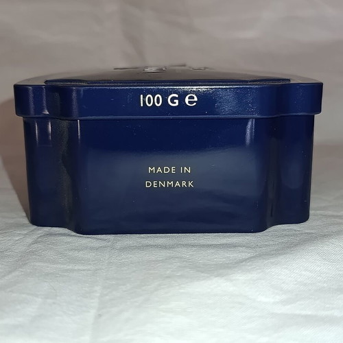 W. Ø. Larsen Signature Danish Pipe Tobacco Box used, collectible