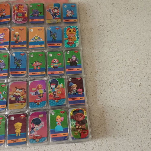 Brawl Stars metal caps set of 150 used in album